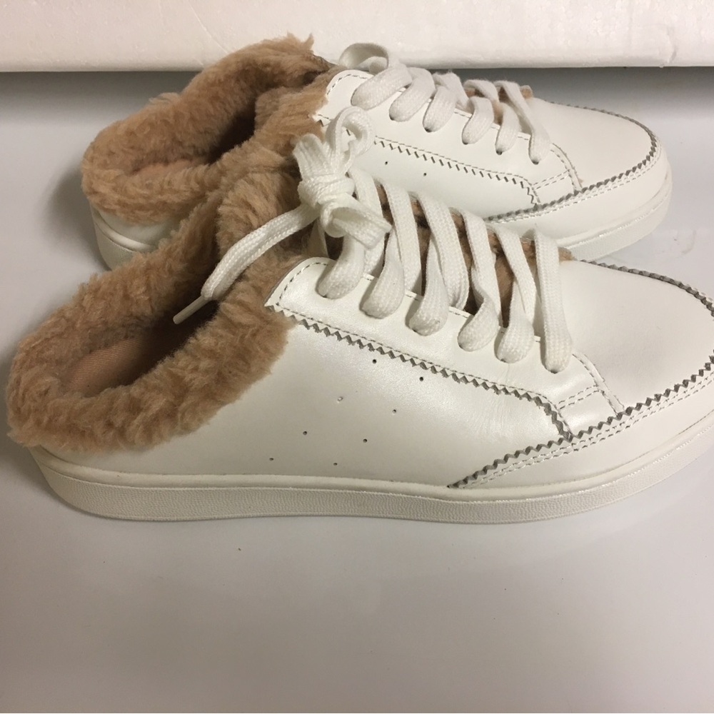 Splendid Cozy White and Tan Sneakers